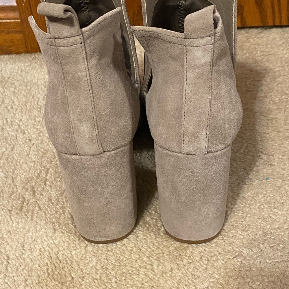 Steve Madden Booties. Barely Worn And In Great Sh… - image 3